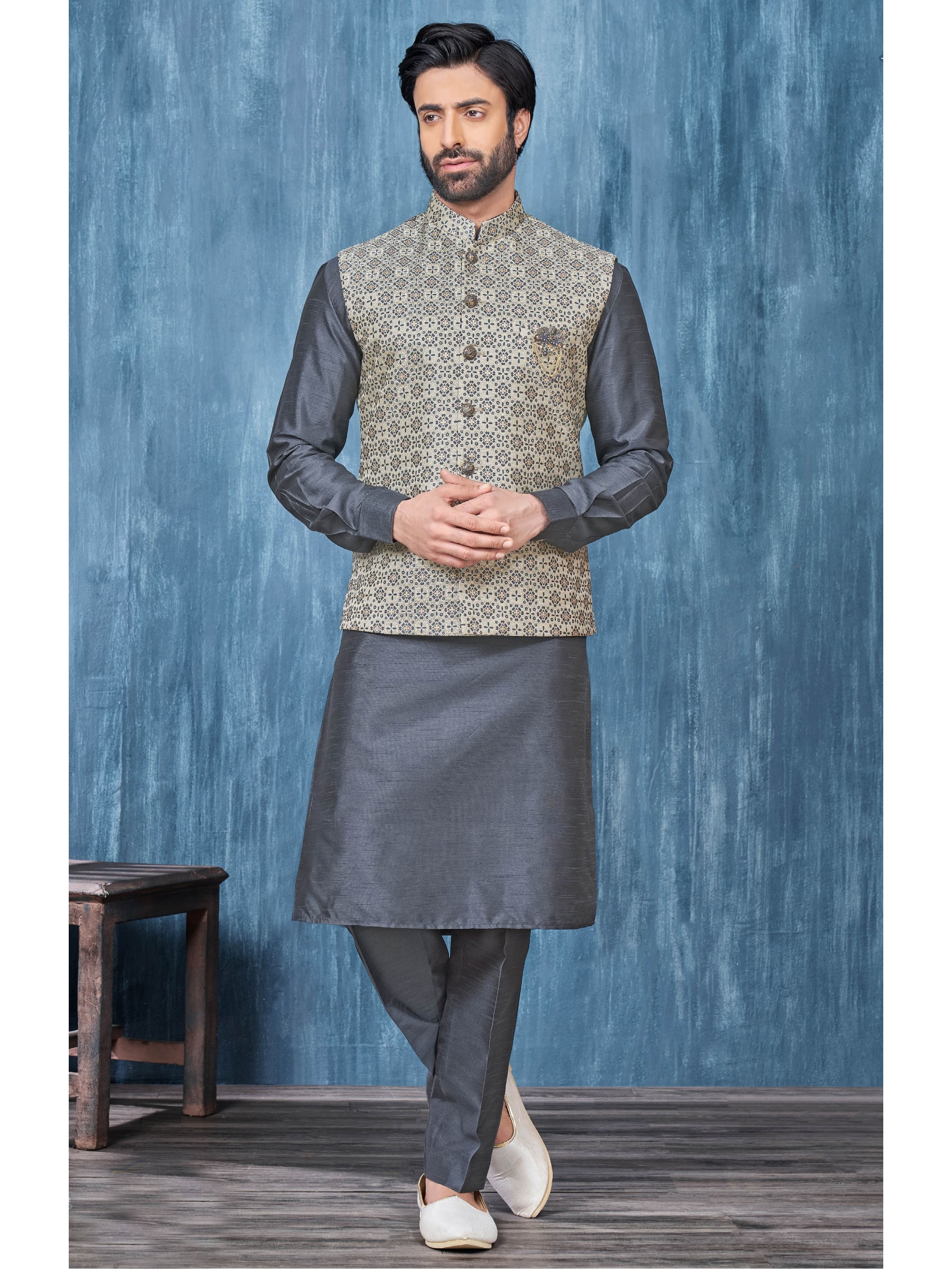 Jacquard Silk Function Wear Heavy Readymade Men's Kurta Paijama With Jacket 