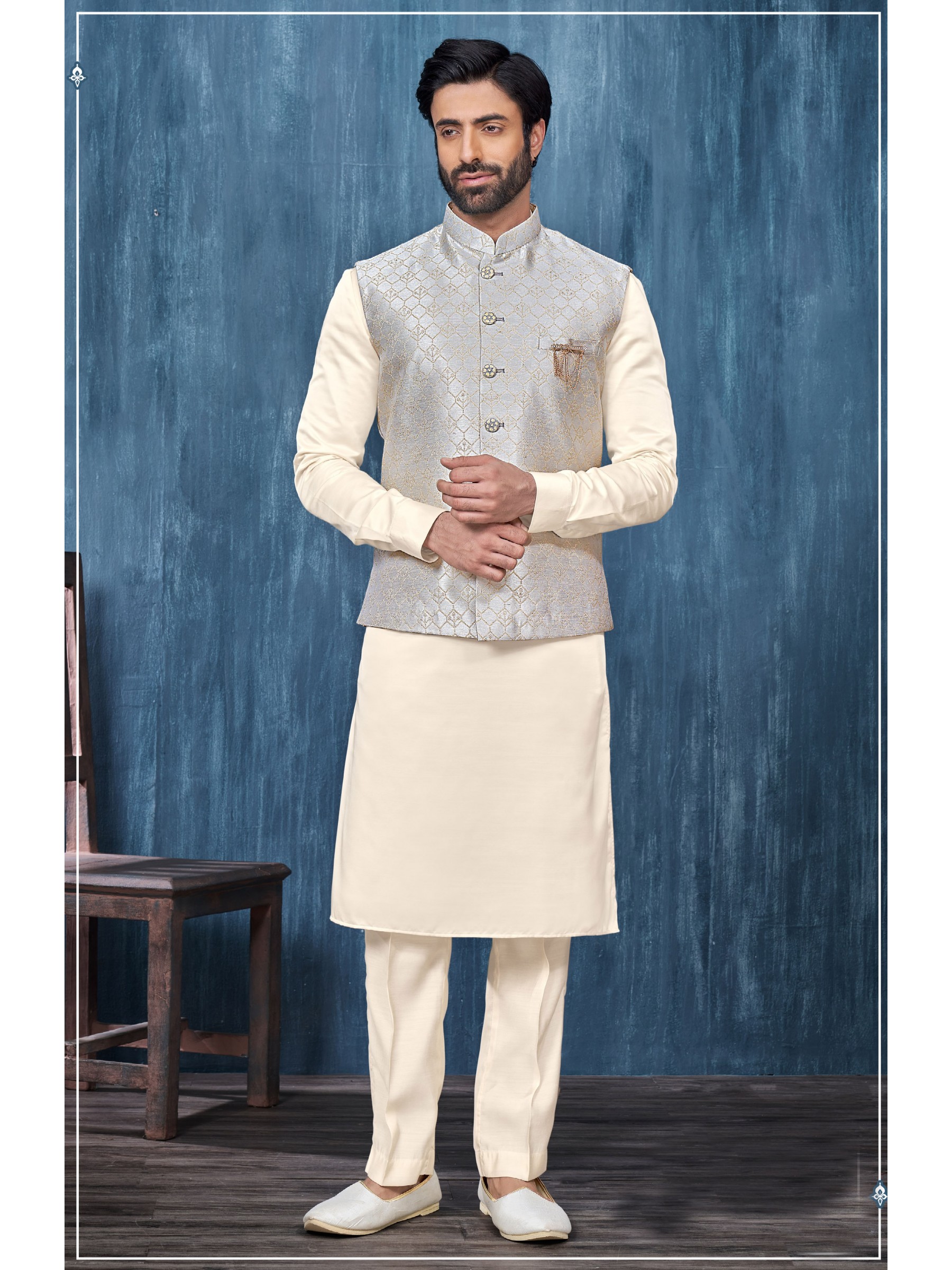 Jacquard Silk Function Wear Heavy Readymade Men's Kurta Paijama With Jacket 
