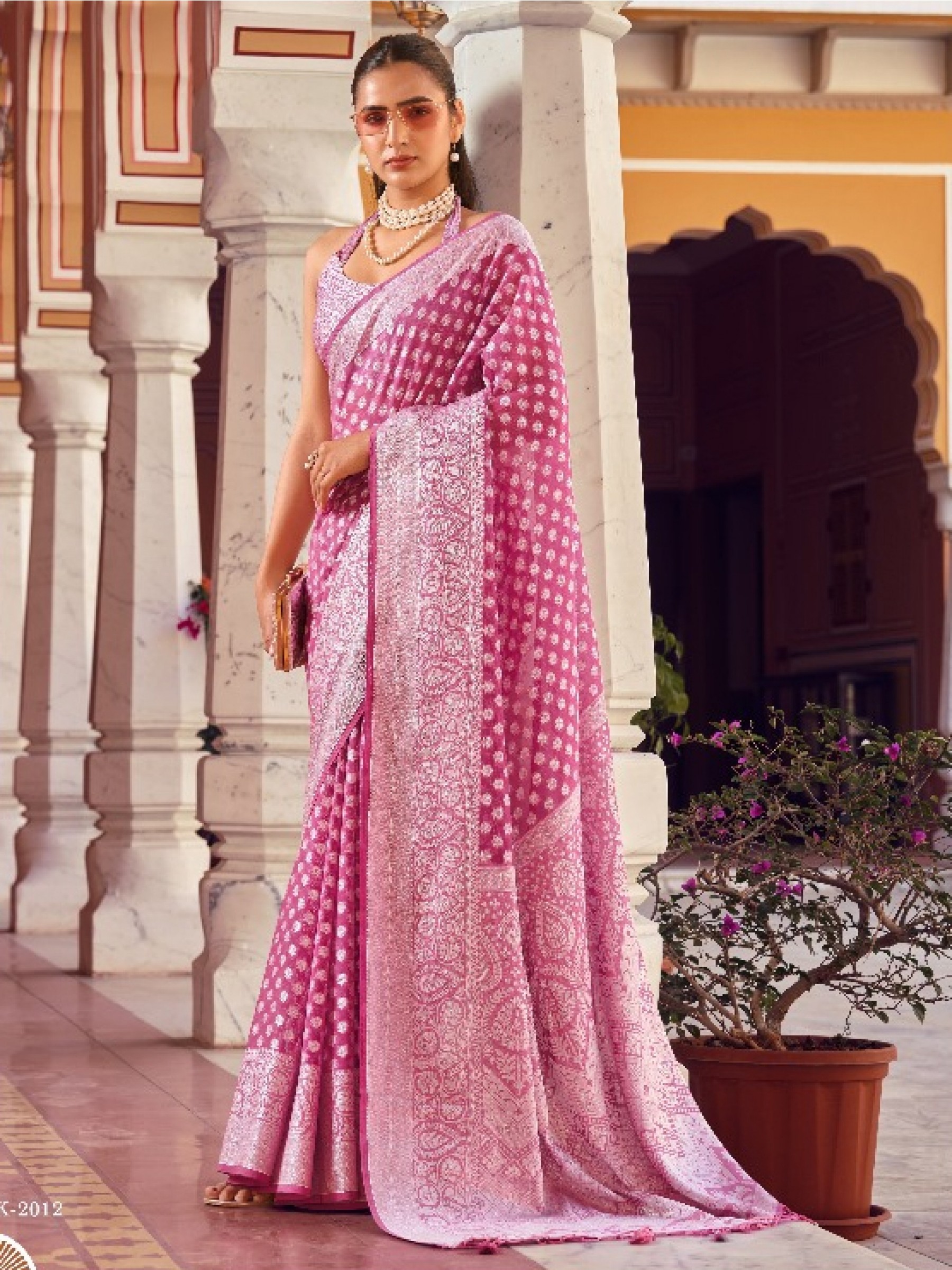 Georgette Party wear Saree In Pink Color With Weaving Butta Border Work