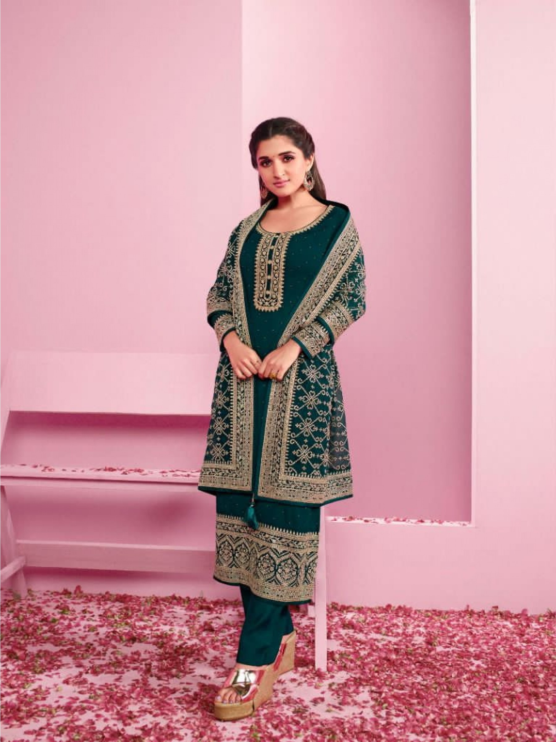  Georgette  Party Wear  Suit  in Teal Green Color with  Embroidery Work