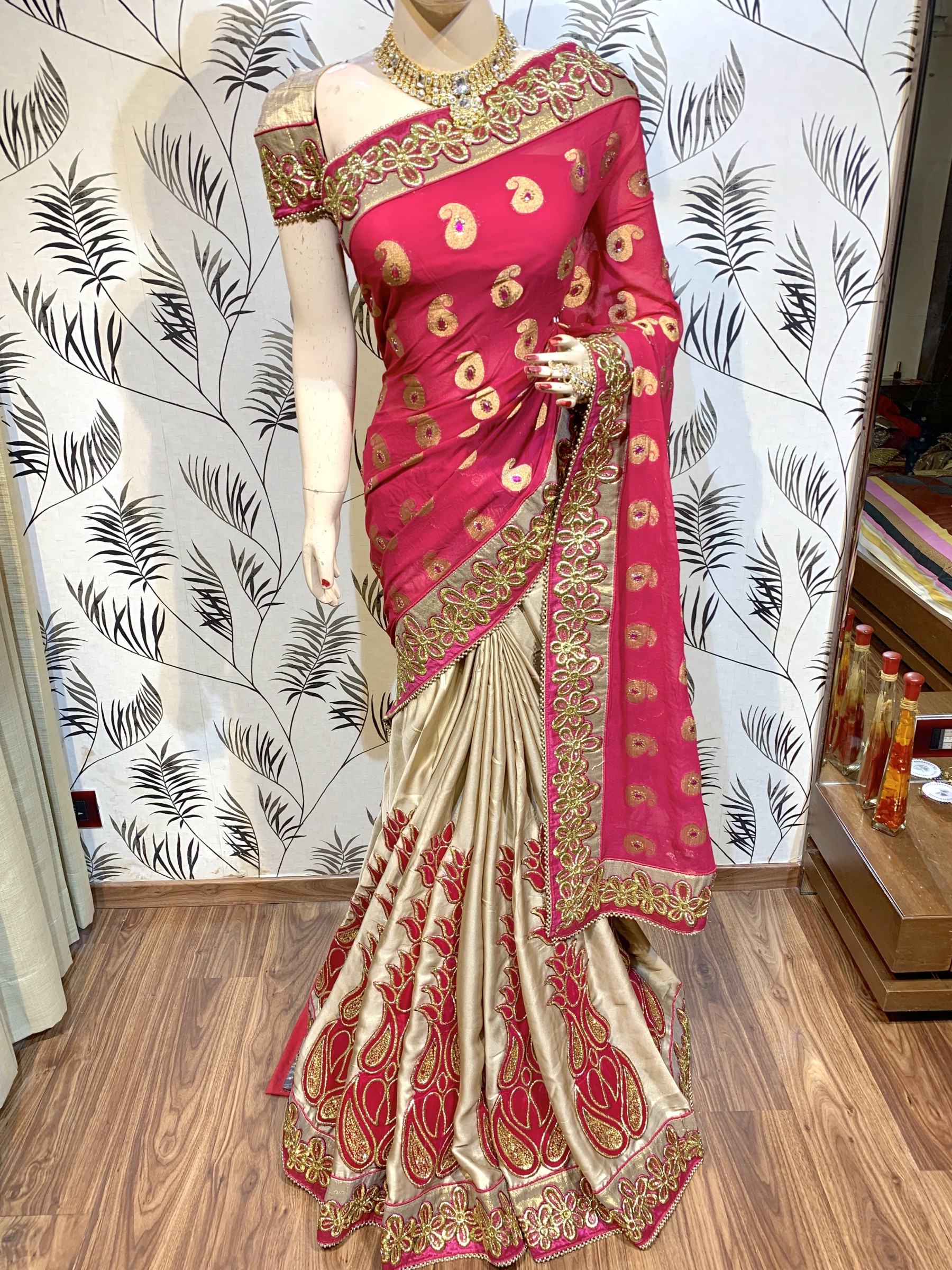 Pure Viscose Jacquard Silk Party Wear Saree In Pink WIth Embroidery Work & Crystals Stone Work