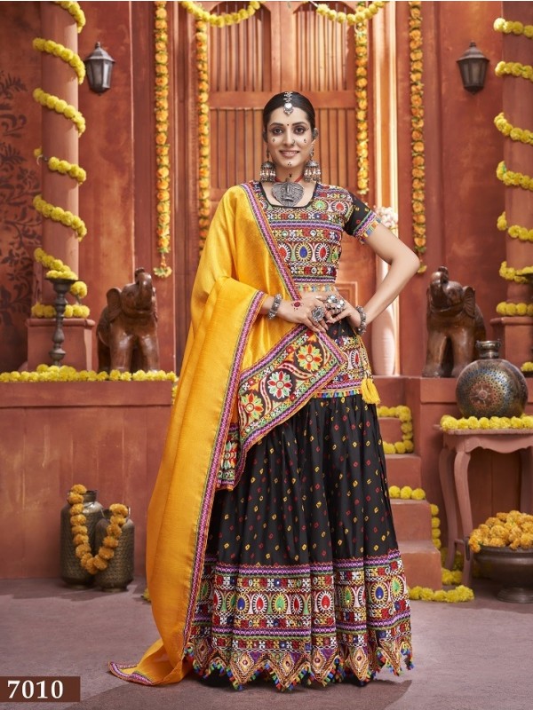 Pure Cotton Silk fabric Readymade Lehenga In Off white Color With Bandhni Print & Gamthi Work 