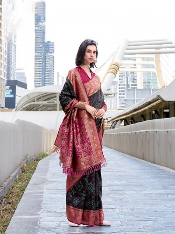 Soft Silk Party wear Saree In Black Color with Bandhani Weaving 