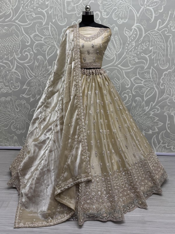 Pure Silk Fabric Wedding Wear Lehenga In Golden Color With Embroidery Work