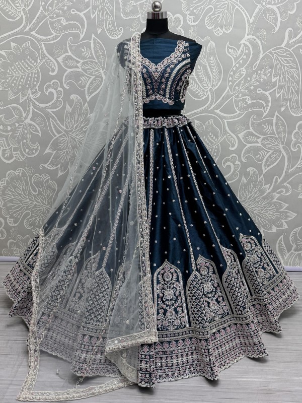 Pure Silk Fabric Wedding Wear Lehenga In Teal Color With Embroidery Work