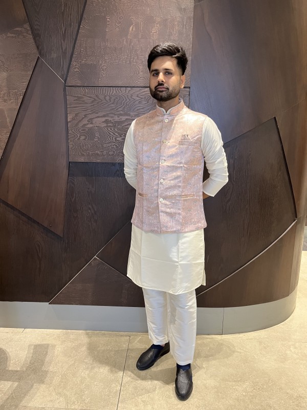 Pure Cotton Readymade Koti Kurta set in Cream & Peach With Jacquard Weaving 